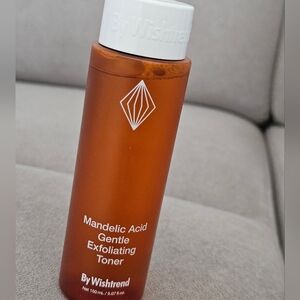 Mandelic Acid Gentle Exfoliating Toner
